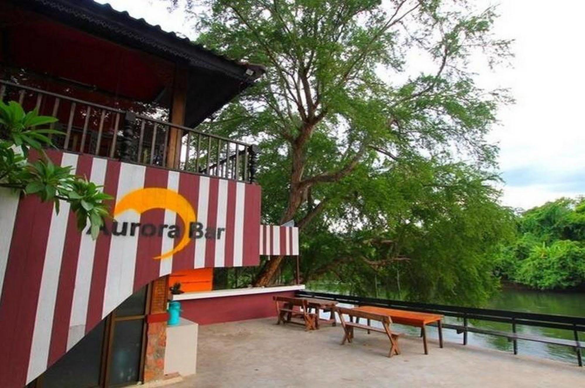 Aurora Resort Kanchanaburi Exterior foto