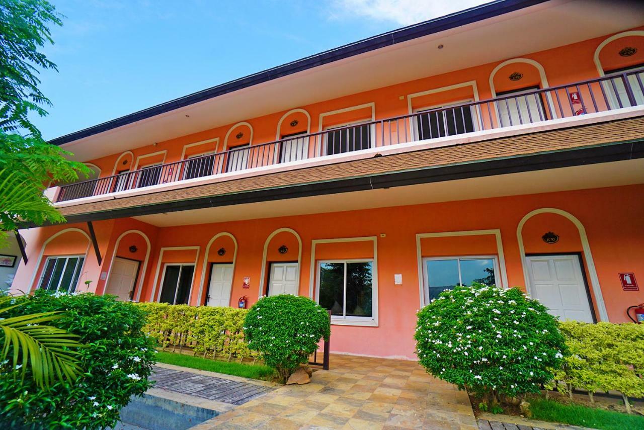 Aurora Resort Kanchanaburi Exterior foto